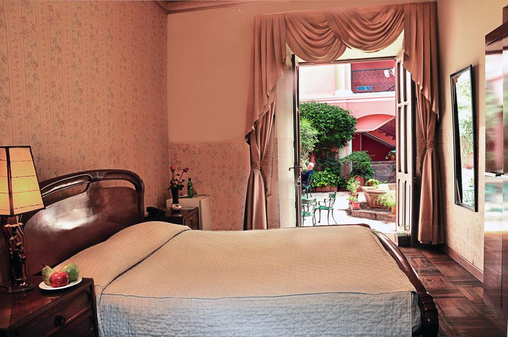 Capital Plaza Hotel Sucre Bagian luar foto