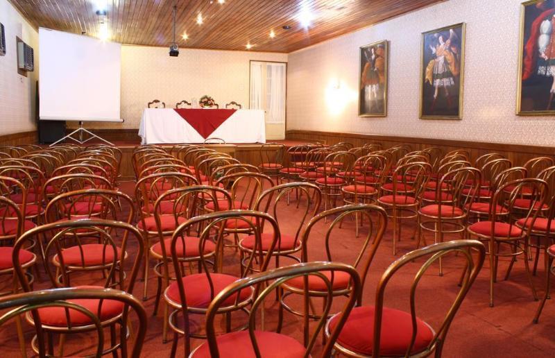 Capital Plaza Hotel Sucre Bagian luar foto