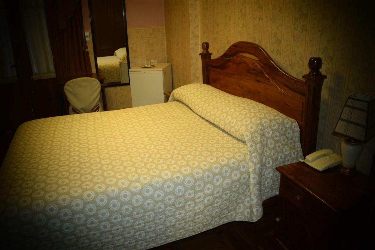 Capital Plaza Hotel Sucre Bagian luar foto